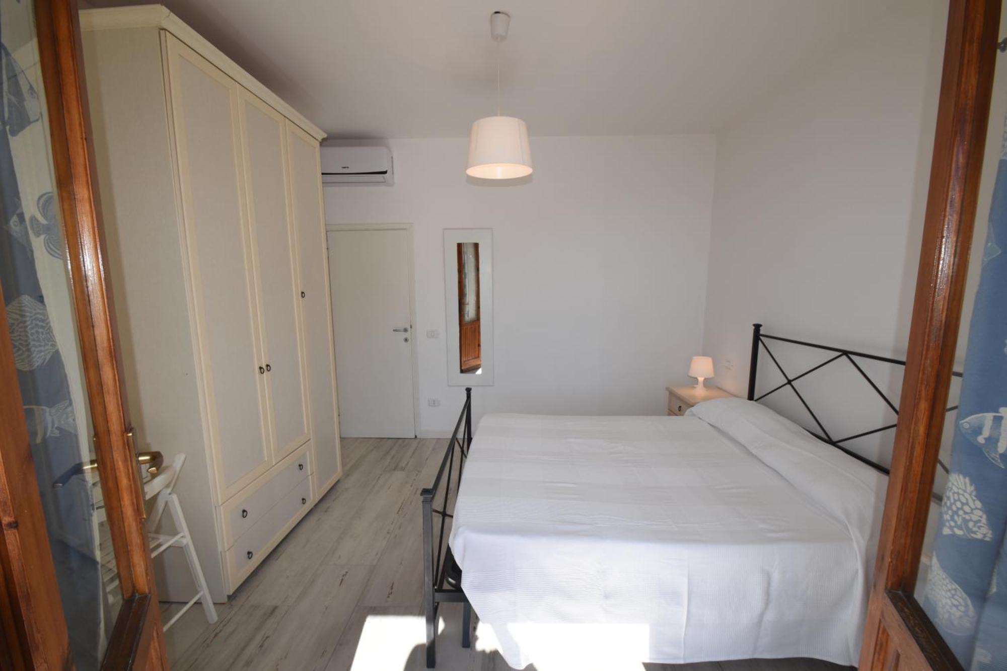 Appartamenti Cavoli - Vista Mare Con Terrazze, Clima E Posti Auto Spiaggia di Cavoli Ngoại thất bức ảnh