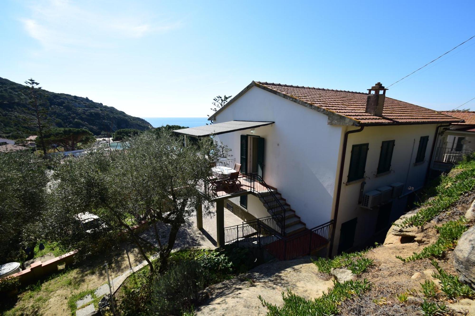 Appartamenti Cavoli - Vista Mare Con Terrazze, Clima E Posti Auto Spiaggia di Cavoli Ngoại thất bức ảnh